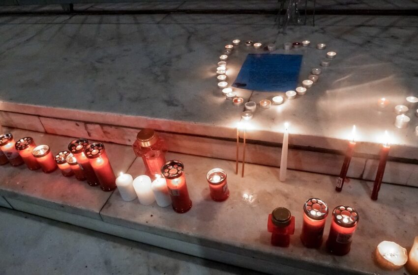  ΣΥΡΙΖΑ: Τι απαντά στη σπουδή έκδοσης πορίσματος για την τραγωδία – Χαμηλοί τόνοι με σεβασμό σε νεκρούς και συγγενείς