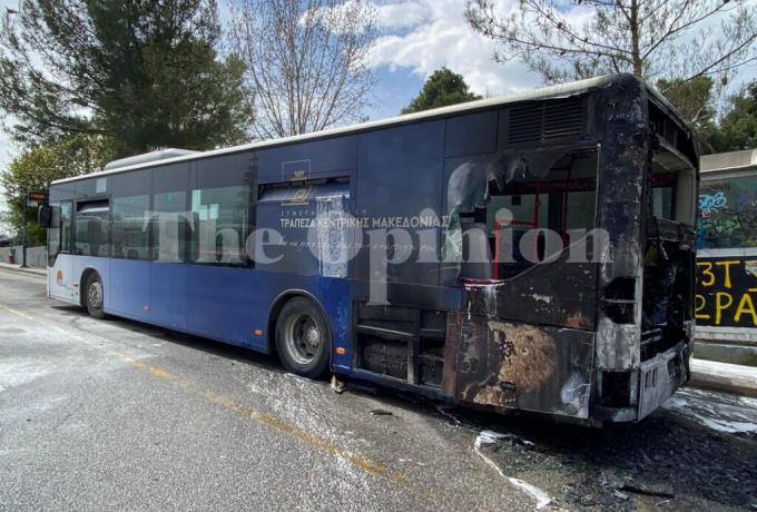  Φωτιά σε λεωφορείο των ΚΤΕΛ στη Θεσσαλονίκη: “Βγείτε γρήγορα” (vid)