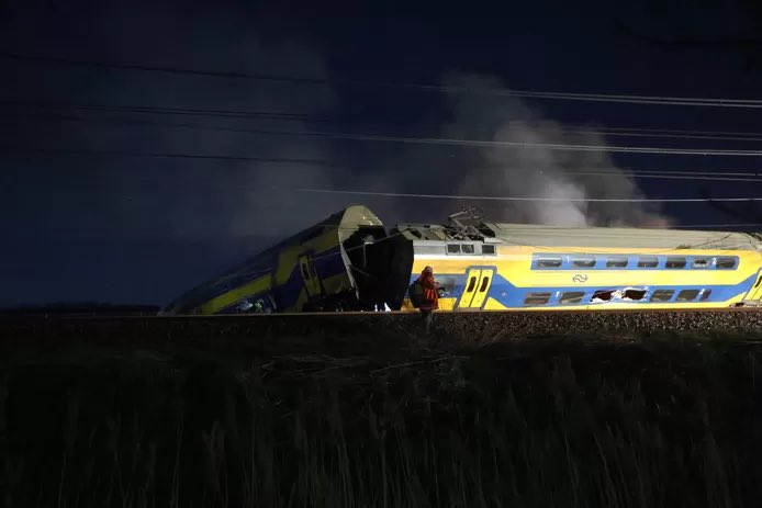 Ολλανδία:Τουλάχιστον ένας νεκρός από τον εκτροχιασμό του τρένου  – Τριάντα τραυματίες – Πώς έγινε το δυστύχημα
