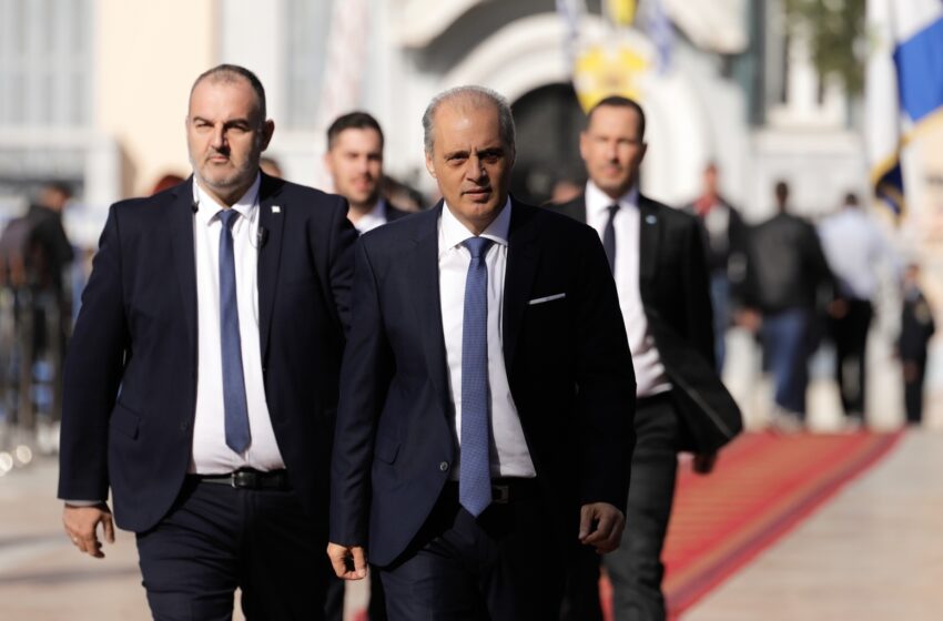  Ο Κυριάκος Βελόπουλος ανοίγει τα χαρτιά του στο libre μετά τα σενάρια αποστασίας – Η πρόταση στους 3 βουλευτές