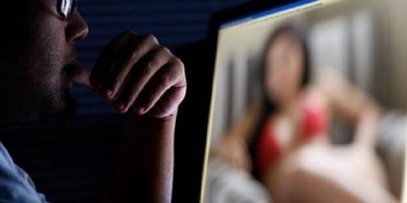  Συναγερμός στην αστυνομία για χιλιάδες ψεύτικες γυμνές φωτογραφίες γυναικών – Πού διακινούνται