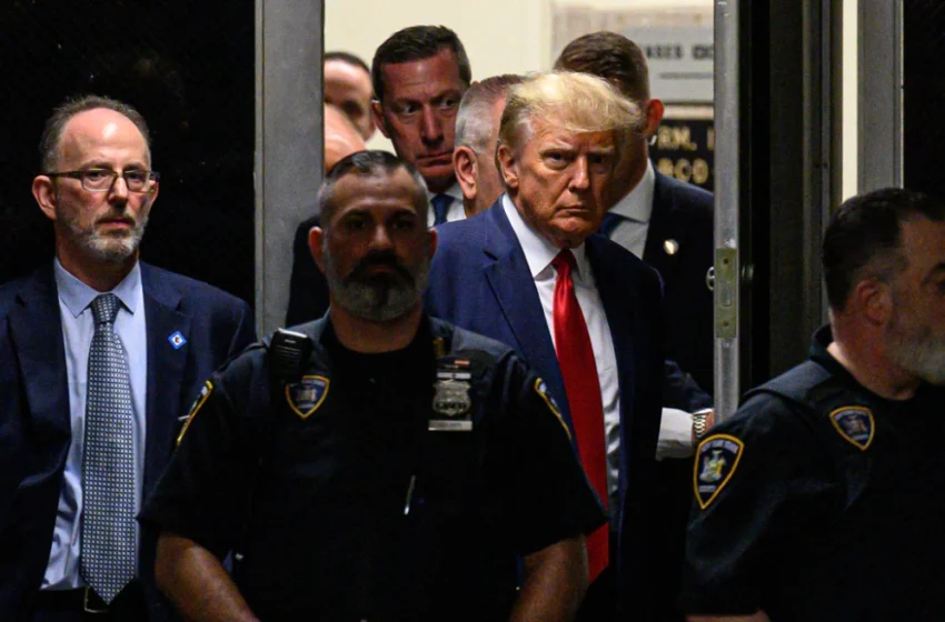  Συνελήφθη ο Ντόναλντ Τραμπ – Η πρώτη σύλληψη προέδρου στην ιστορία των ΗΠΑ