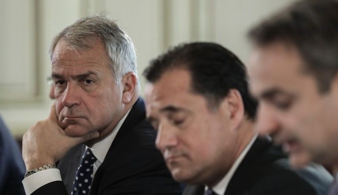  Βορίδης προς ΠΑΣΟΚ: “Τρίτες κάλπες, εάν δεν δεχτεί ο Ανδρουλάκης συνεργασία με πρωθυπουργό Μητσοτάκη μετά τις δεύτερες εκλογές”- Η απάντηση Ανδρουλάκη και η τακτική Μαξίμου