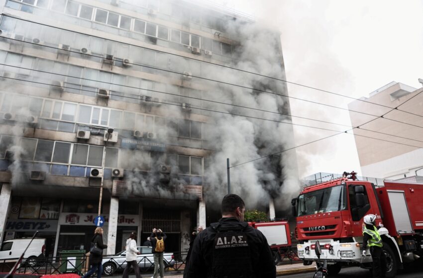  Πειραιάς: Καταγγελίες για την μεγάλη φωτιά στη Γούναρη – “Κανένα μέτρο ασφαλείας” – Ανακοίνωση από το Διοικητικό Πρωτοδικείο