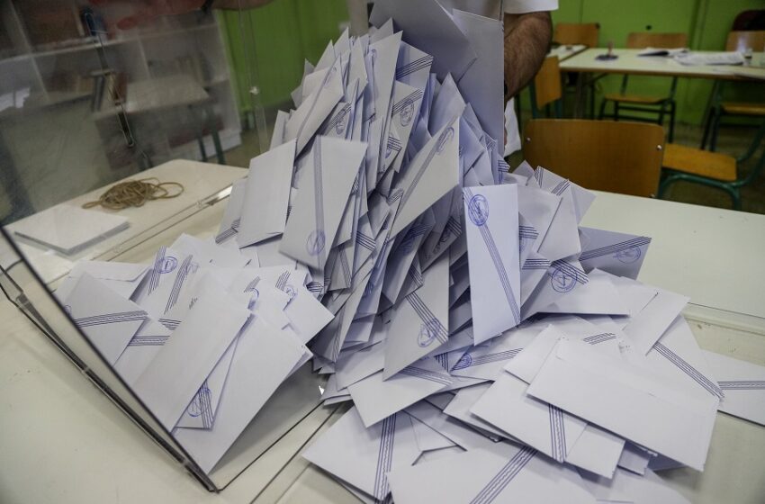  Εκλογές 2023: Πάνω από 40% η ΝΔ σε 30 Περιφέρειες – Κάτω από 20% στην Β Πειραιά ο ΣΥΡΙΖΑ