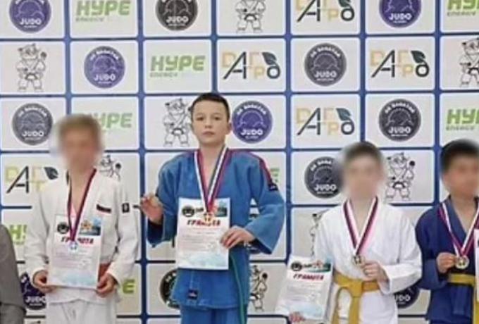  Φρίκη στη Ρωσία: Μαθητές έλουσαν με βενζίνη και έκαψαν ζωντανό 11χρονο αθλητή του τζούντο