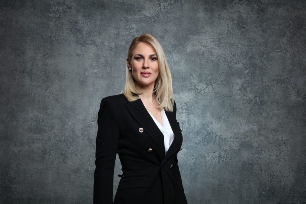 action24 dora koutrokoi melas 0205