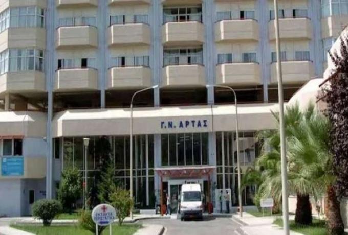  Άρτα: Ζήτησε να δει τον σύζυγό της η μητέρα του βρέφους που πέθανε στο αυτοκίνητο – Συναντήθηκαν για λίγα λεπτά