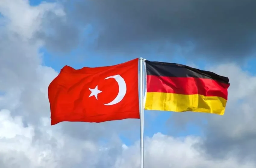  Τουρκία: Διπλωματικό επεισόδιο με τη Γερμανία – Συλλήψεις δημοσιογράφων της Σαμπάχ στο Βερολίνο