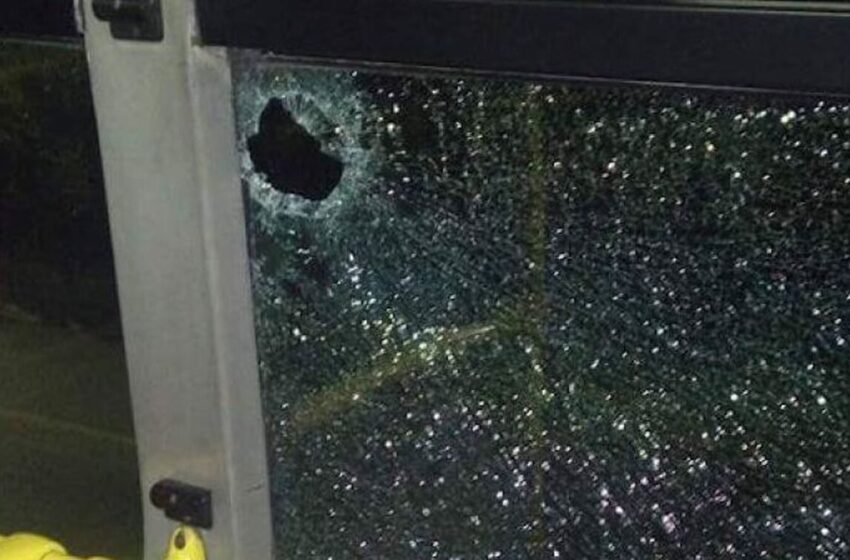  Επίθεση με πέτρες σε λεωφορείο του προέδρου του ΚΤΕΛ Ηλείας
