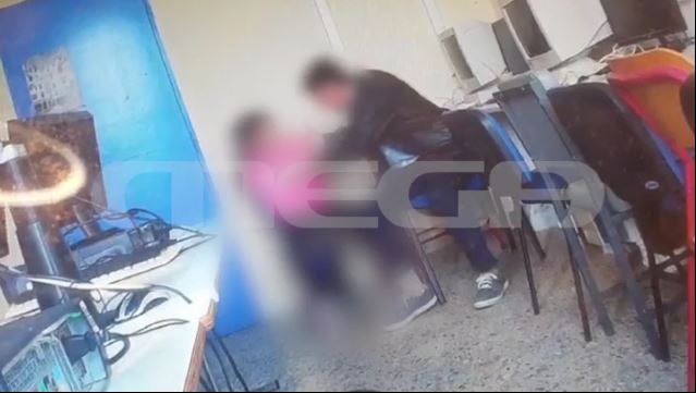  Κέρκυρα: Δάσκαλος ασελγούσε σε μαθήτριες – “Είσαι η γυναίκα της ζωής μου” (εικόνες)