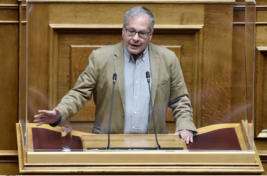  Κώστας Μάρκου: Βίαιη επίθεση στον υποψήφιο βουλευτή του ΣΥΡΙΖΑ – “Δεν μας πτοούν”