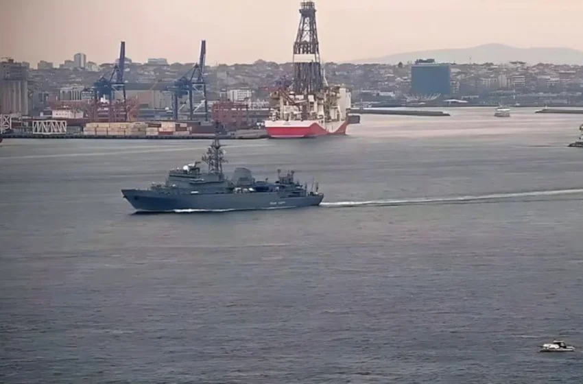  Ρωσικό πολεμικό πλοίο δέχθηκε επίθεση από ουκρανικά drones στη Μαύρη Θάλασσα (vid)