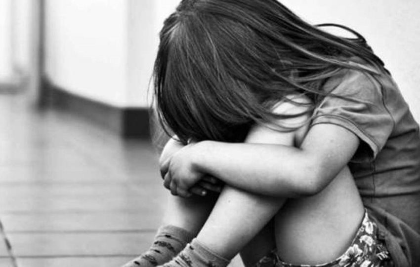  Επιχείρηση “Χελωνονιντζάκι”: Εντοπίστηκαν πάνω από 2.200 δράστες σεξουαλικών εγκλημάτων κατά ανηλίκων