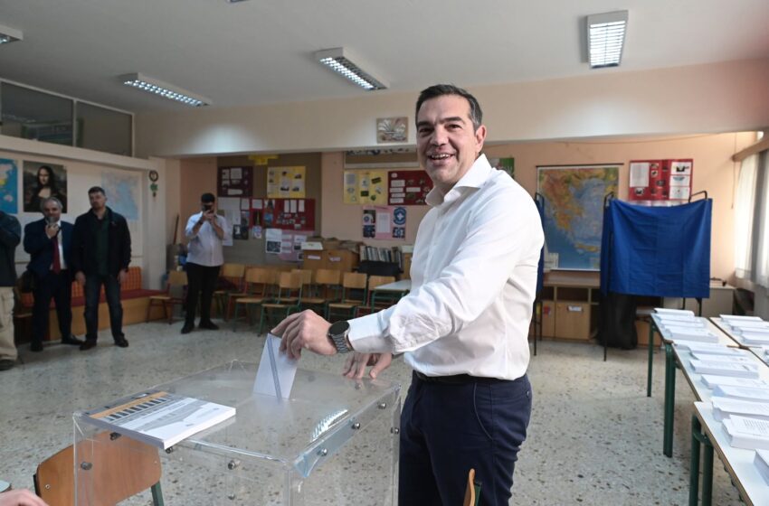  Στη Κυψέλη ψήφισε ο Αλέξης Τσίπρας: Η αλλαγή είναι στα χέρια μας