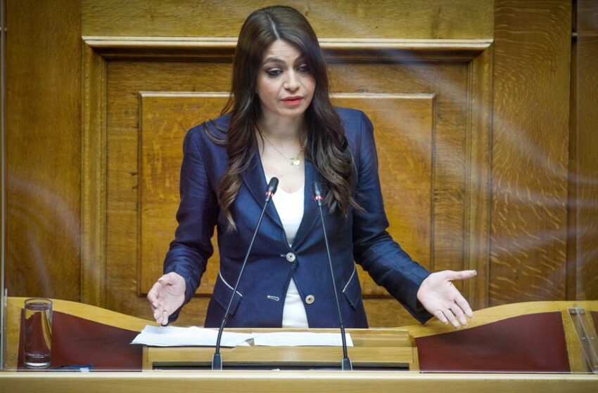  Μαρία Απατζίδη: “Μού ανακοίνωσαν από το Mega ότι ακυρώνεται η τηλεοπτική μου συμμετοχή στο κανάλι την Κυριακή των εκλογών”