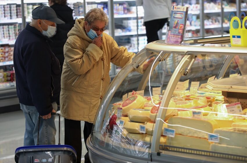  Πέφτει ο πληθωρισμός, ακριβαίνουν τα τρόφιμα – Αναλυτικά οι αυξήσεις σε βασικά είδη – Νέο market pass εξετάζει ο Μητσοτάκης