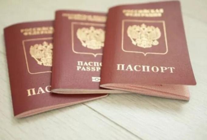  Η Λετονία αναστέλλει τη χορήγηση θεωρήσεων διαβατηρίων σε πολίτες της Ρωσίας