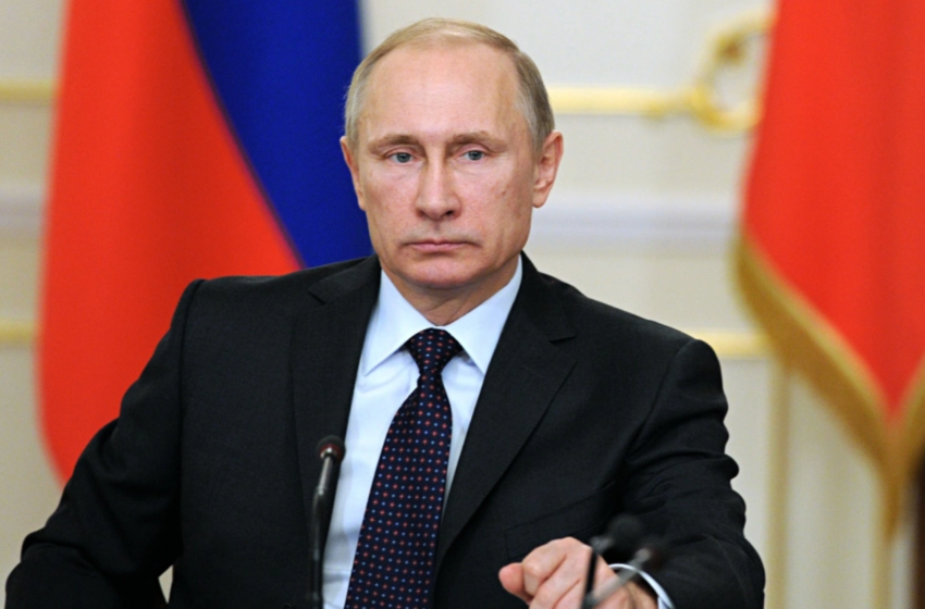  Πούτιν: Υπέγραψε νόμο που επιτρέπει φυλάκιση 30 ημερών για παραβίαση του στρατιωτικού νόμου