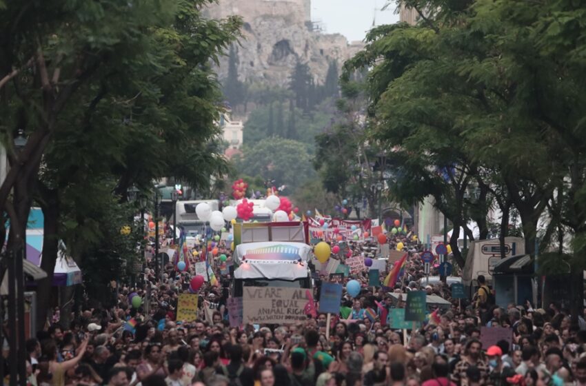  Λιάγκας για Athens Pride: “Άλλο να πρωτοστατώ για την ισότητα των ανθρώπων και άλλο η παρέλαση κλόουν”