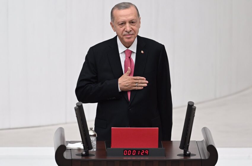  Ορκίστηκε πρόεδρος της Τουρκίας ο Ερντογάν – Ομιλία με εθνικιστικό πρόσημο – Η σύνθεση της νέας κυβέρνησης (vid)