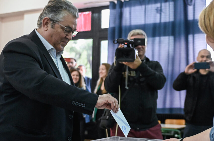  Δεν έδωσαν ψηφοδέλτιο του ΚΚΕ στον Κουτσούμπα – ”Θα γίνετε viral” σχολίασε ο ΓΓ του κόμματος