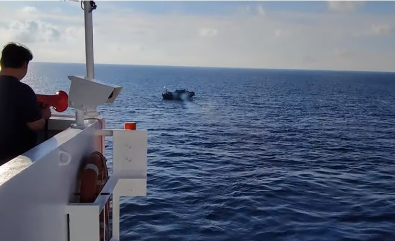  “Βόμβα” των NYT: “Η Frontex εξετάζει να αποχωρήσει από την Ελλάδα λόγω παραβιάσεων δικαιωμάτων των μεταναστών”
