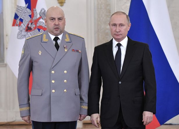  FT: Υπό κράτηση ο Ρώσος στρατηγός Σουροβίκιν – Φαίνεται πως γνώριζε για τις κινήσεις Πριγκόζιν