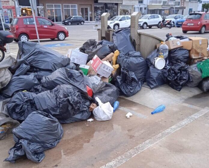  Γέμισε σκουπίδια η Τήνος – Ο Δήμαρχος κατέθεσε μήνυση