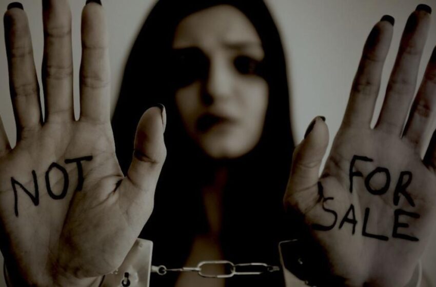  Εξαρθρώθηκε κύκλωμα εμπορίας ανθρώπων: Εκβίαζε και εξέδιδε γυναίκες σε οίκους ανοχής