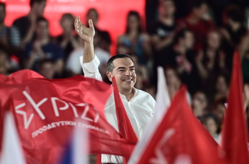  LIVE Η ομιλία Τσίπρα στο Σύνταγμα