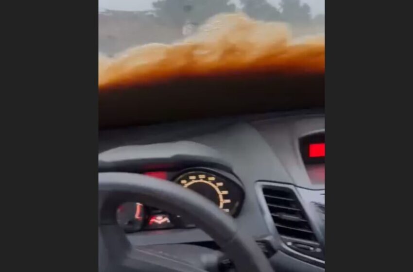  Βίντεο σοκ από Χαλκιδική: Χείμαρρος “εισβάλλει” σε αυτοκίνητο