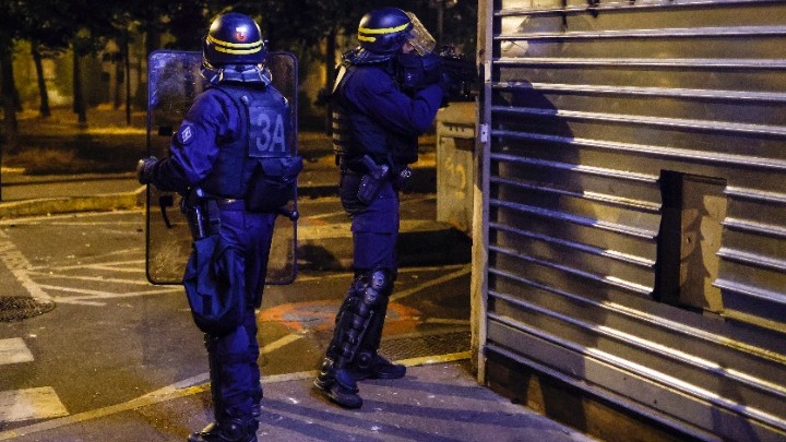  Γαλλία: Για ανθρωποκτονία του 19χρονου από πρόθεση κατηγορείται ο αστυνομικός