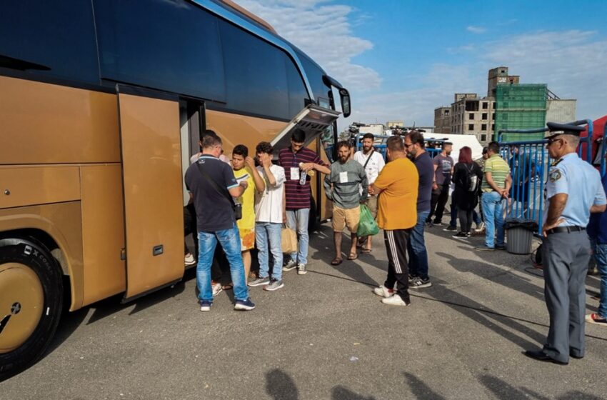  Στη Μαλακάσα οι 71 μετανάστες του ναυαγίου της Πύλου