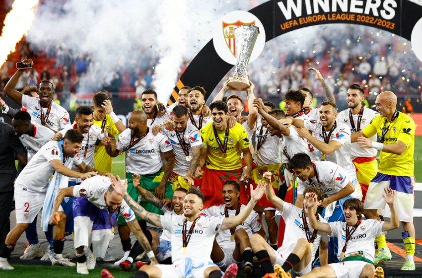  Europa League: Ιστορική κατάκτηση του κυπέλλου από τη Σεβίλη – Έβδομη φορά σε ισάριθμους τελικούς