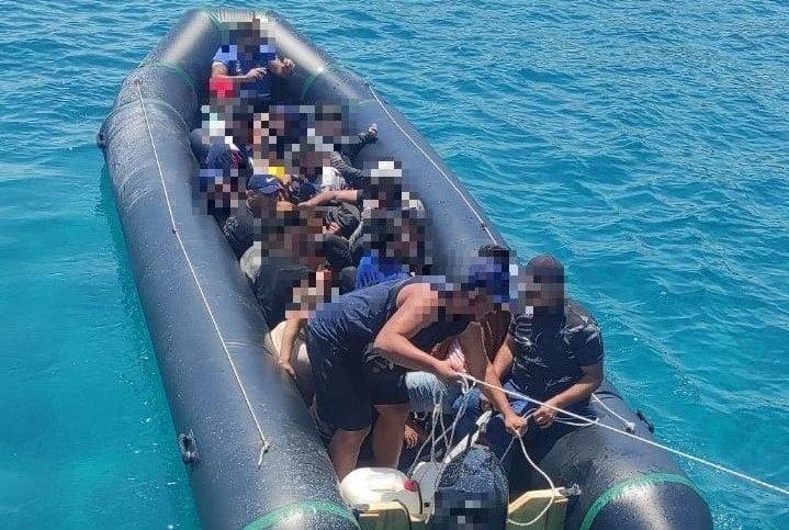  Ρόδος: Εντοπίστηκε σκάφος με 22 άτομα – Συνελήφθη ο διακινητής