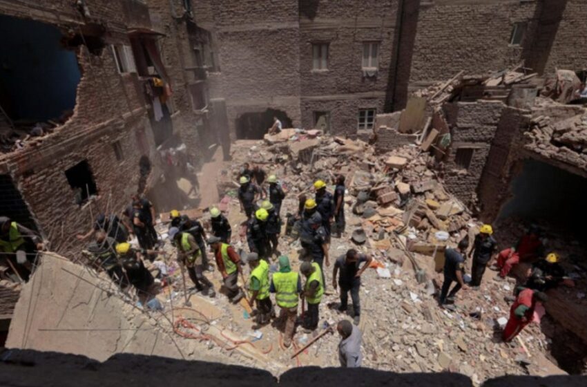  Αίγυπτος: Τουλάχιστον 9 νεκροί από κατάρρευση πολυκατοικίας στο Κάιρο
