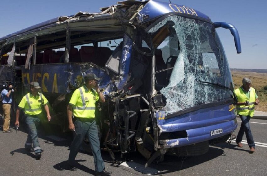  Ισπανία: Ανατροπή τουριστικού λεωφορείου με 10 τραυματίες
