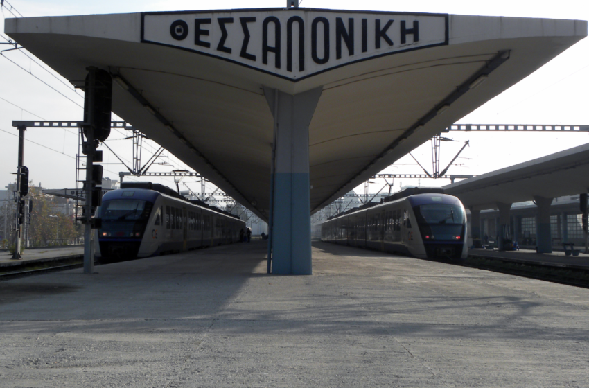  Θεσσαλονίκη: Δράστες έκλεψαν ράγα και πόρτες βαγονιού από αποθήκη του ΟΣΕ