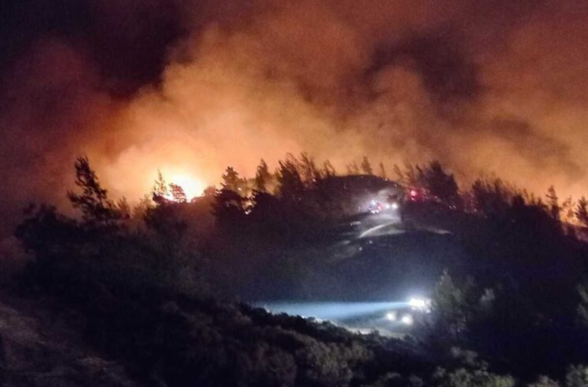 Πυρκαγιά στη Ρόδο: Σε κατάσταση εκτάκτου ανάγκης η Νότια Ρόδος – Μαίνεται σε τρία μέτωπα η φωτιά – Νέα πυρκαγιά στο φράγμα Γαδουρά