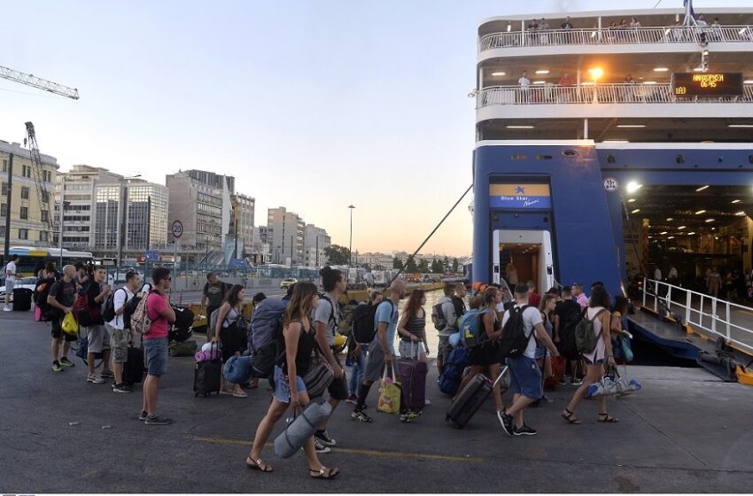  Ο Αύγουστος των κερδών για τον τουρισμό- Στο 90% η πληρότητα στα νησιά τον τελευταίο μήνα του καλοκαιριού