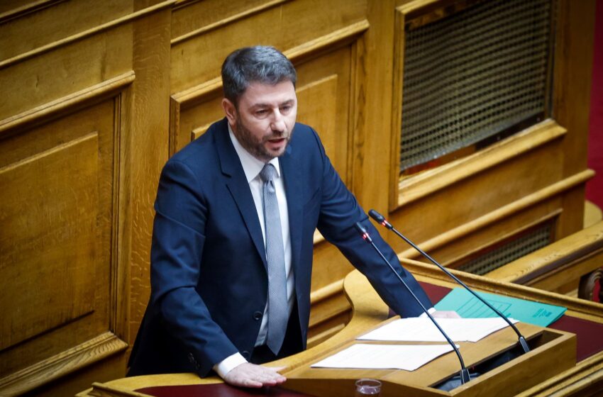  Ανδρουλάκης: Γιατί το ΠΑΣΟΚ καταψηφίζει το νομοσχέδιο για αυξήσεις μισθών και συντάξεων