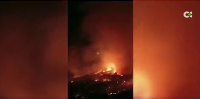  Ανεξέλεγκτη η φωτιά στη Λα Πάλμα της Ισπανίας – 4.000 άνθρωποι εγκατέλειψαν τα σπίτια