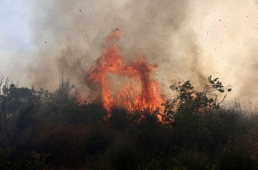  Μήνυμα του 112 για εκκένωση των περιοχών Γεννάδι και Βατί στη Ρόδο