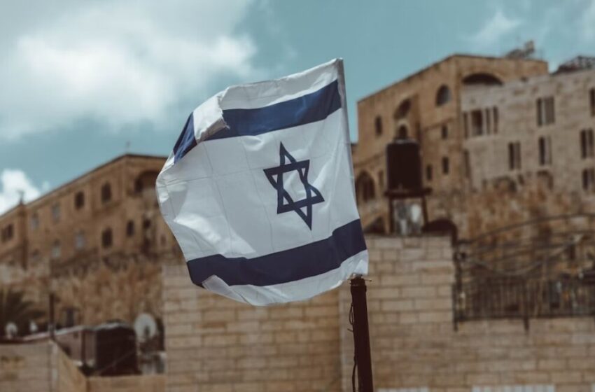  Ισραήλ: Ο ηγέτης της αντιπολίτευσης Γιαΐρ Λαπίντ ζητά την παραίτηση Νετανιάχου