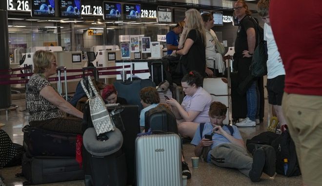  Ιταλία: Χάος στα αεροδρόμια – Χιλιάδες πτήσεις ακυρώθηκαν λόγω στάσης εργασίας
