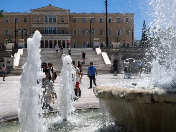  Οι πρώτες “ζέστες”: Που έδειξε ο υδράργυρος 38 – Οι 8 περιοχές με τις υψηλότερες θερμοκρασίες