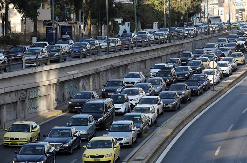  Χάος στους δρόμους της Αθήνας: Εκτός λειτουργίας τα φανάρια σε όλη την Κηφισίας