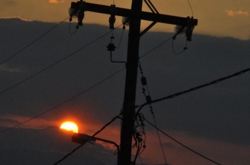  Στο σκοτάδι πολλές γειτονιές της Αθήνας- Διακοπή ρεύματος σε Ριζούπολη, Περισσό και Άνω Πατήσια