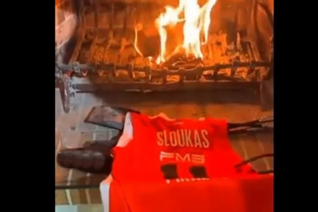 sloukas panathinaikos olympiacos fanela